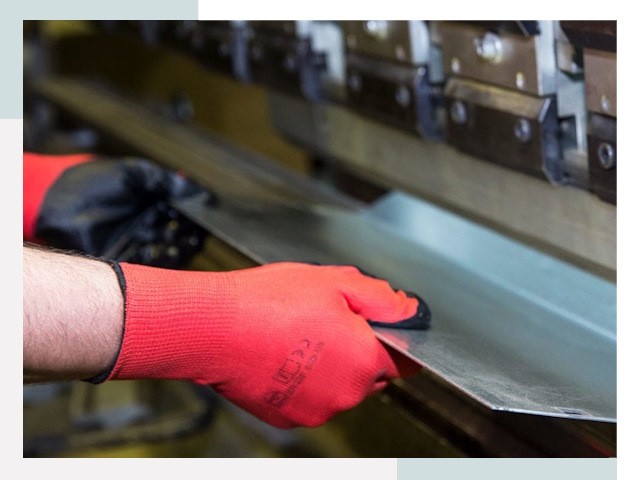 Гибка металла в Дальнегорск от 618 руб. - Надёжно и быстро