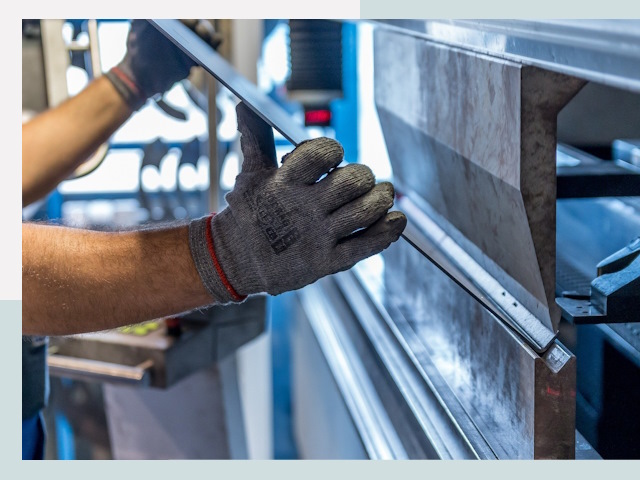 Гибка металла в Дальнегорске